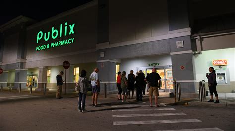 Coronavirus: Store hours for Publix, Walmart, Winn-Dixie grocery stores