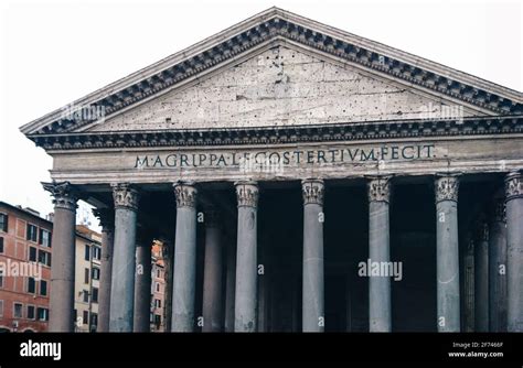 Antico Tempio Romano Immagini E Fotografie Stock Ad Alta Risoluzione