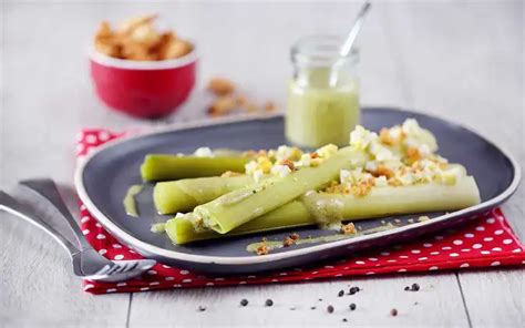 Poireaux Vinaigrette Marinated Leeks With Herbs Recipe French