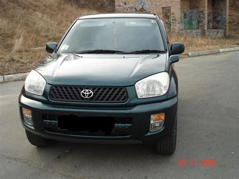 2000 Toyota RAV4 specs