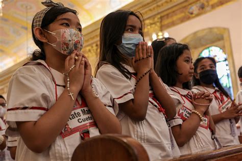 In Photos ‘one Million Children Praying The Rosary Catholic News