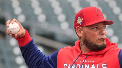 Yadier Molina revela cómo se convirtió en el dirigente de Magallanes