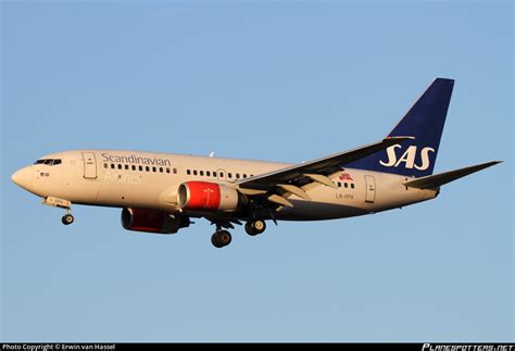 LN RPK SAS Scandinavian Airlines Boeing 737 783 Photo By Erwin Van