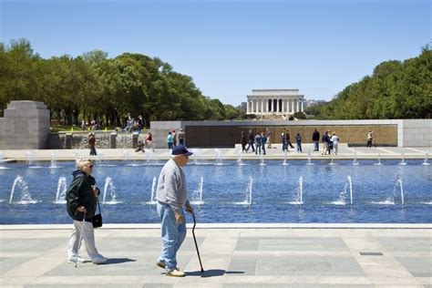 Seniors Expect to Run Out of Money as Social Security Drop Forecast