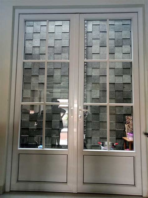 Pintu Kaca Panel Dari Upvc Yang Modern Kusenupvcalumunium