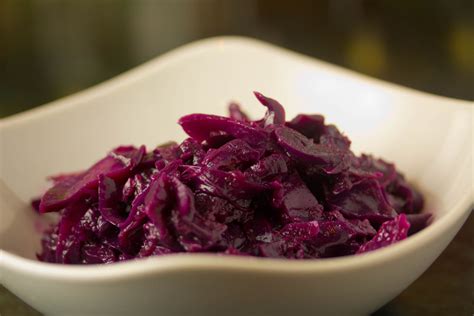 Freestyle Cookery: Recipe - Braised Red Cabbage