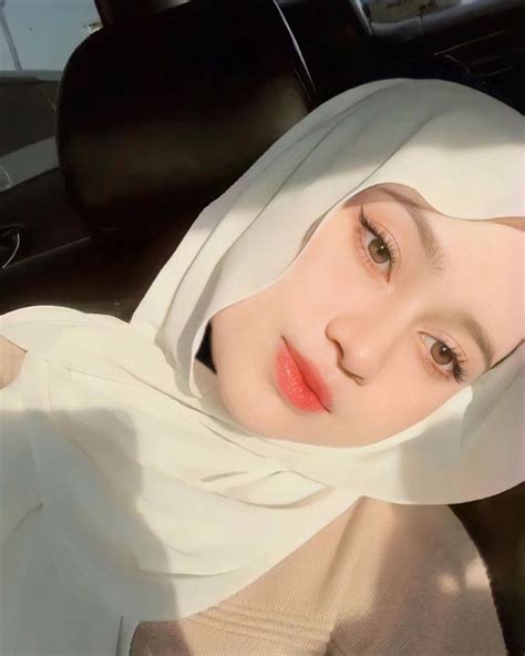 Pin On Shaza Syahirah Norshaza Stylish Girl Beautiful Hijab