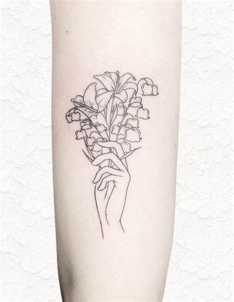 Bellissimi Tatuaggi Con Fiori E Significato