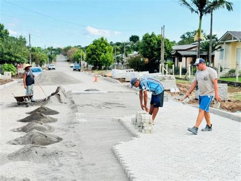 P Rtico De Entrada Para O Centro De Taquara Come A A Ser Constru Do