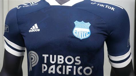 Emelec Presenta Su Nueva Camiseta En Alianza Con Tiktok