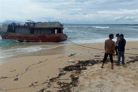 Kapal Tanpa Awak Yang Terdampar Di Alas Purwo Banyuwangi Ternyata