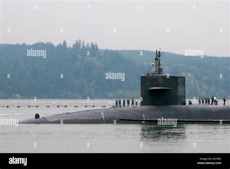 Ohio Class Ballistic Missile Submarine Uss Alabama Ssbn 731 Returns