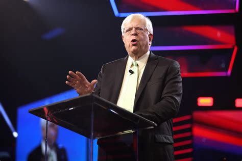 Dennis Prager Dennis Prager Speaking With Attendees At The Flickr