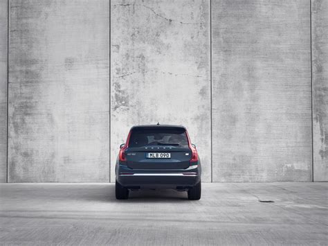 2023 Volvo XC90 Recharge: 24 Exterior Photos | U.S. News