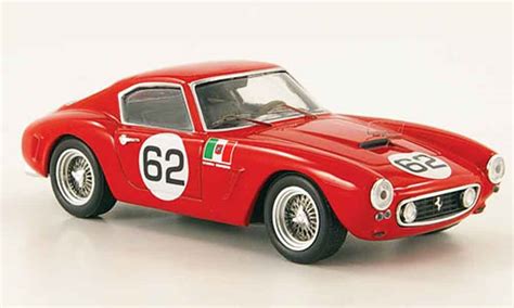 Miniature Ferrari 250 Gt 118 Hot Wheels Gt Berlinetta Lusso Rouge