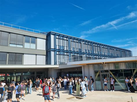 Ambérieu en Bugey Le lycée de la Plaine de lAin soffre un coup de jeune