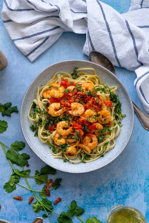 Spaghetti Met Pittige Knoflookgarnalen En Peultjes Artofit