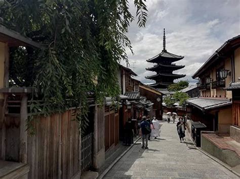 Yasaka Pagoda From Sannenzaka Street In Kyoto Japan Marriage Matching