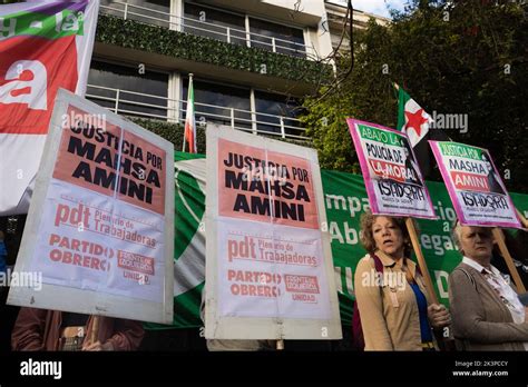 Iranische Frauen Protestieren Gegen Masha Amini Islamische Republik