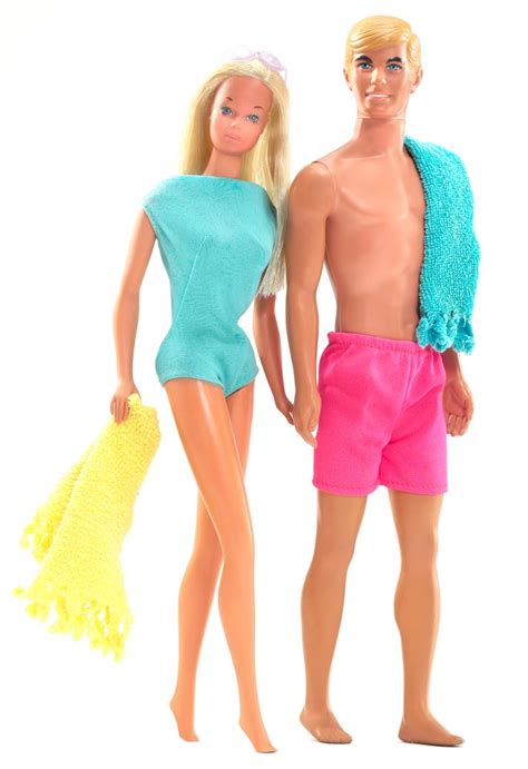 Barbie Y Ken La Pareja Más Famosa Del Mundo Del Juguete Una Vitrina Llena De Tesoros Barbie