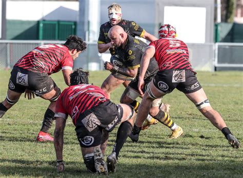 Rugby Chamb Ry Aubenas Et Bourgoin Pour Finir En Beaut Les Enjeux