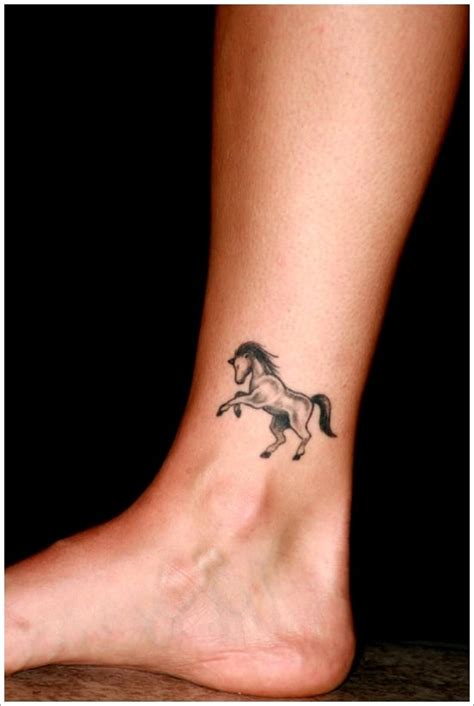 70 Simple and Catchy Horse Tattoo Designs Ideas