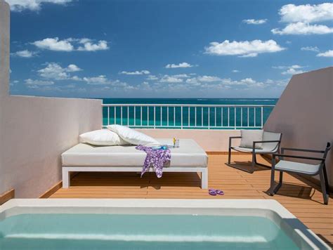 Excellence Riviera Cancun | Hotels & Resorts | The Excellence Collection