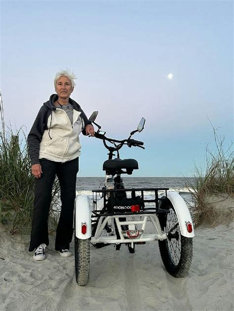 Safe & Sustainable TK1 Folding Electric Trike | Comfortable, Stable Electric Tricycle - Mooncool