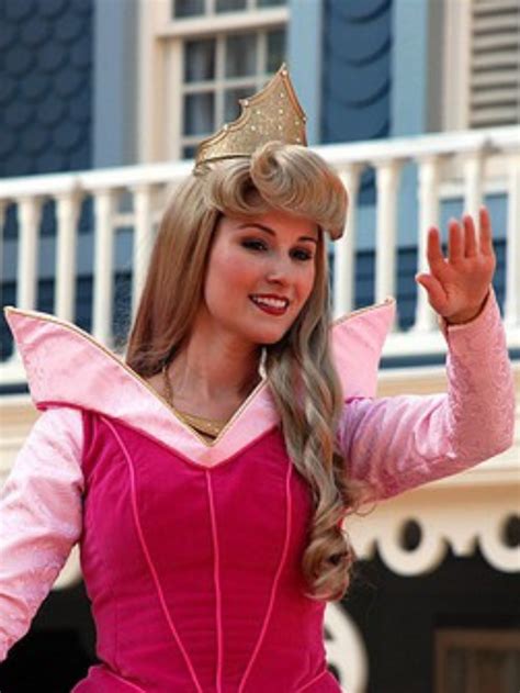 Where To Find Sleeping Beauty In Disney World Story Everythingmouse Guide To Disney