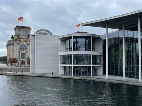 تعليقات حول ‪berlin Kontouren Stadtfuhrungen‬ برلين ألمانيا