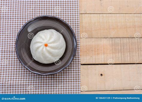 Chinese Dim Sum BBQ Pork Bun Stock Image - Image of dimsum, baozi ...