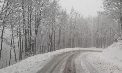 Ancora Neve Al Passo Delle Radici Raggiunti I 70 Centimetri