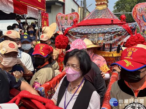 大甲媽祖繞境抵彰化 沿途香客熱情不受疫情影響 蕃新聞