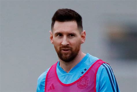 Lionel Messi: Argentina icon's meeting with fans on the road goes viral