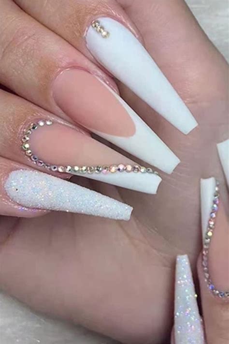 Pin On Manicura De U As In Long Acrylic Nails Fake Nails White