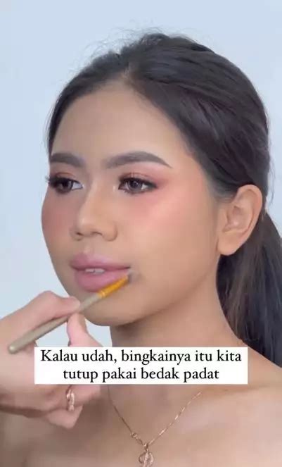 Trik Riasan Bibir Jadi Terlihat Lebih Tipis Ala MUA Simpel Dan Mudah