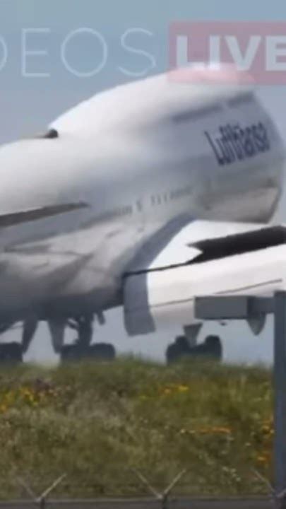 Crazy 747 800 Go Around Video Captured By Airlinevideos Boeing