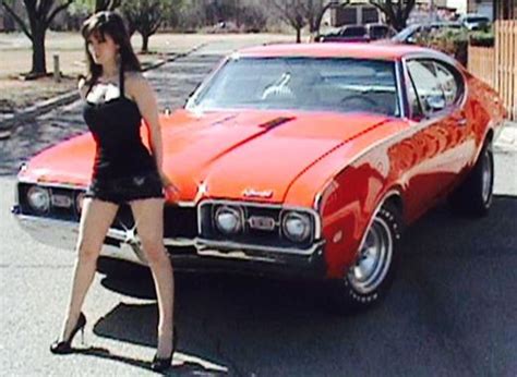 Oldsmobile 68 Cutlass Love American Classic Cars Chevy Muscle Cars Hotrod Girls