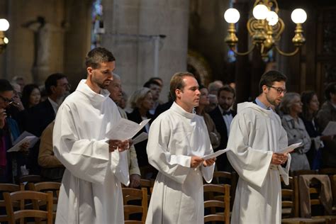 Le D Roulement De La Messe Uvre Des Vocations