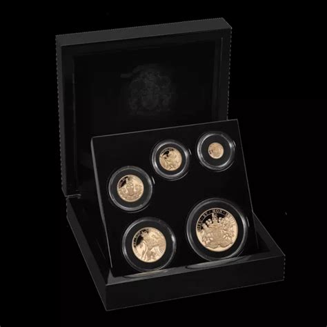 The Queen Elizabeth Ii Platinum Jubilee Gold Proof Sovereign Coin Set