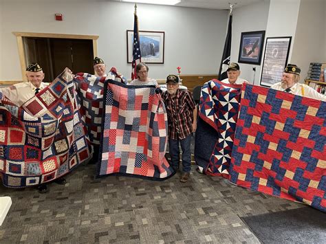 5 Pequot Lakes Veterans Receive Quilts Of Honor Pine And Lakes Echo