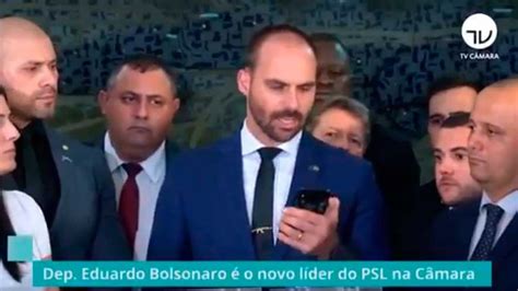 Eduardo Bolsonaro divulga vídeo em que se coloca como líder do PSL