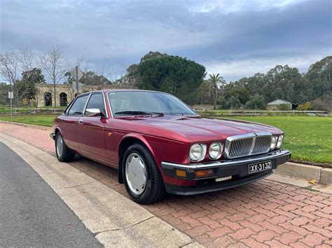 1992 JAGUAR XJ6 SEDAN JCW5195946 JUST CARS