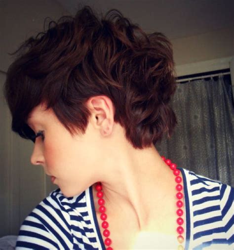 20 Stylish Wavy And Curly Pixie Cuts For Short Hair Styles Weekly