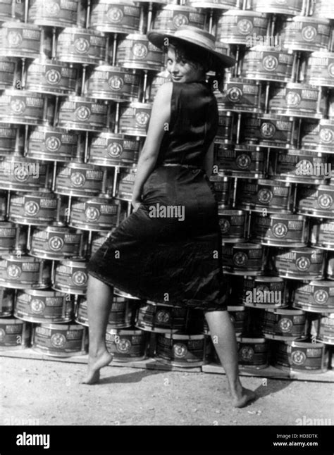 SOPHIA LOREN, early 1960s Stock Photo - Alamy