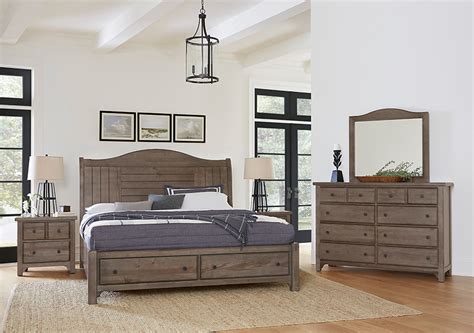 Sleigh Bed w/ Storage Footboard