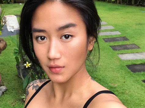 cantik  jago masak  sederet fakta menarik tentang chef renatta