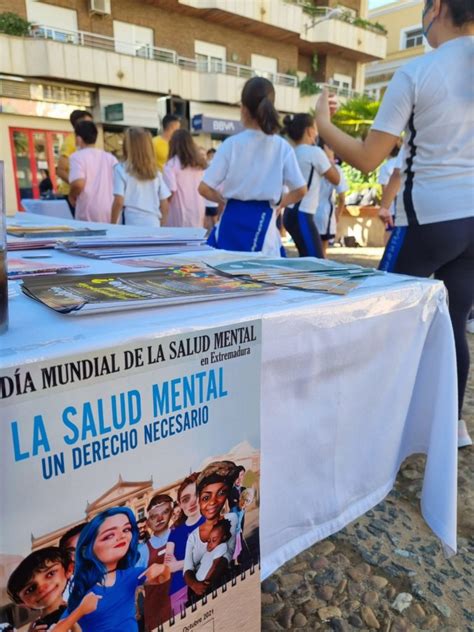 Fotos Del Xxiii Dia Mundial De La Salud Mental En Almendralejo