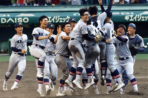 「慶應高」“夏の甲子園優勝”で盛り上がるobに、なぜ“冷たい視線”が集中するのか そこはかとない“違和感”の正体（ネットニュース編集者・中川