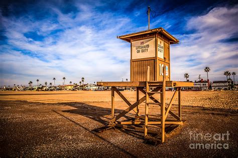 Newport Beach Lifeguard Tower 10 HDR Photo Photograph by Paul Velgos ...